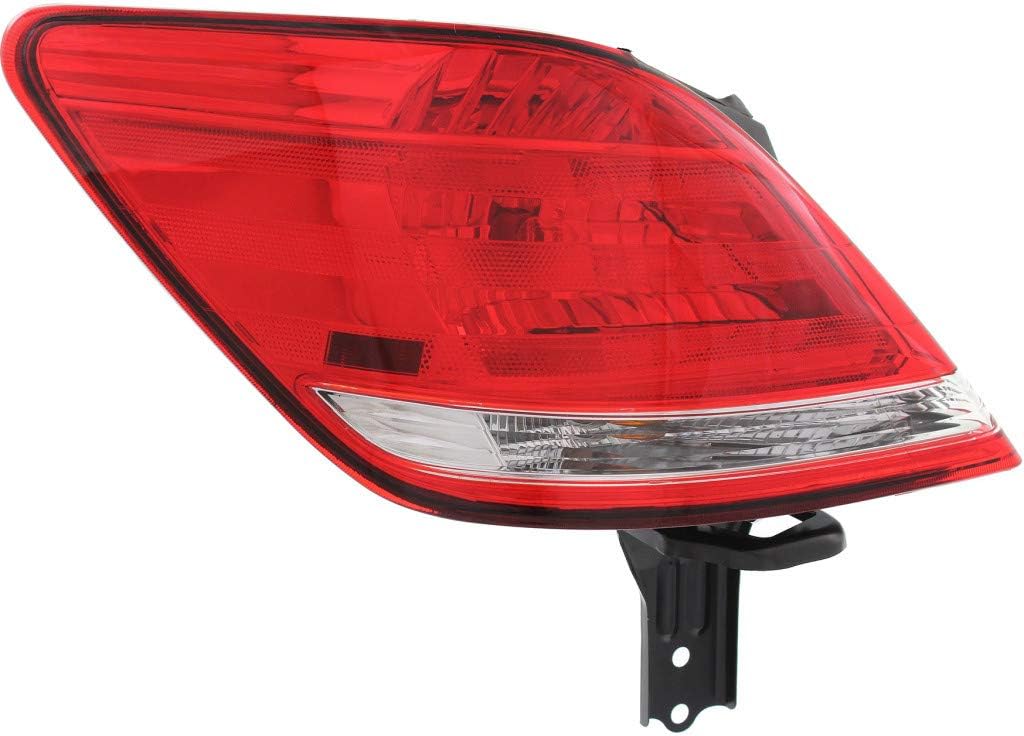2005 2007 Toyota Avalon Tail Light Pair with Bulbs U386
