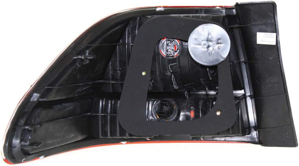 Outer Tail Light Assembly for Honda Accord Sedan Passenger Side Pack of 2 H89749