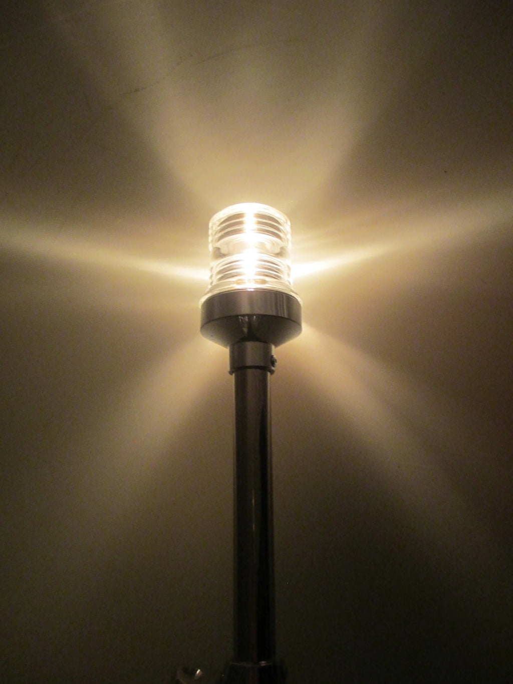 Stainless Steel Stern Light with CPB Base B256176