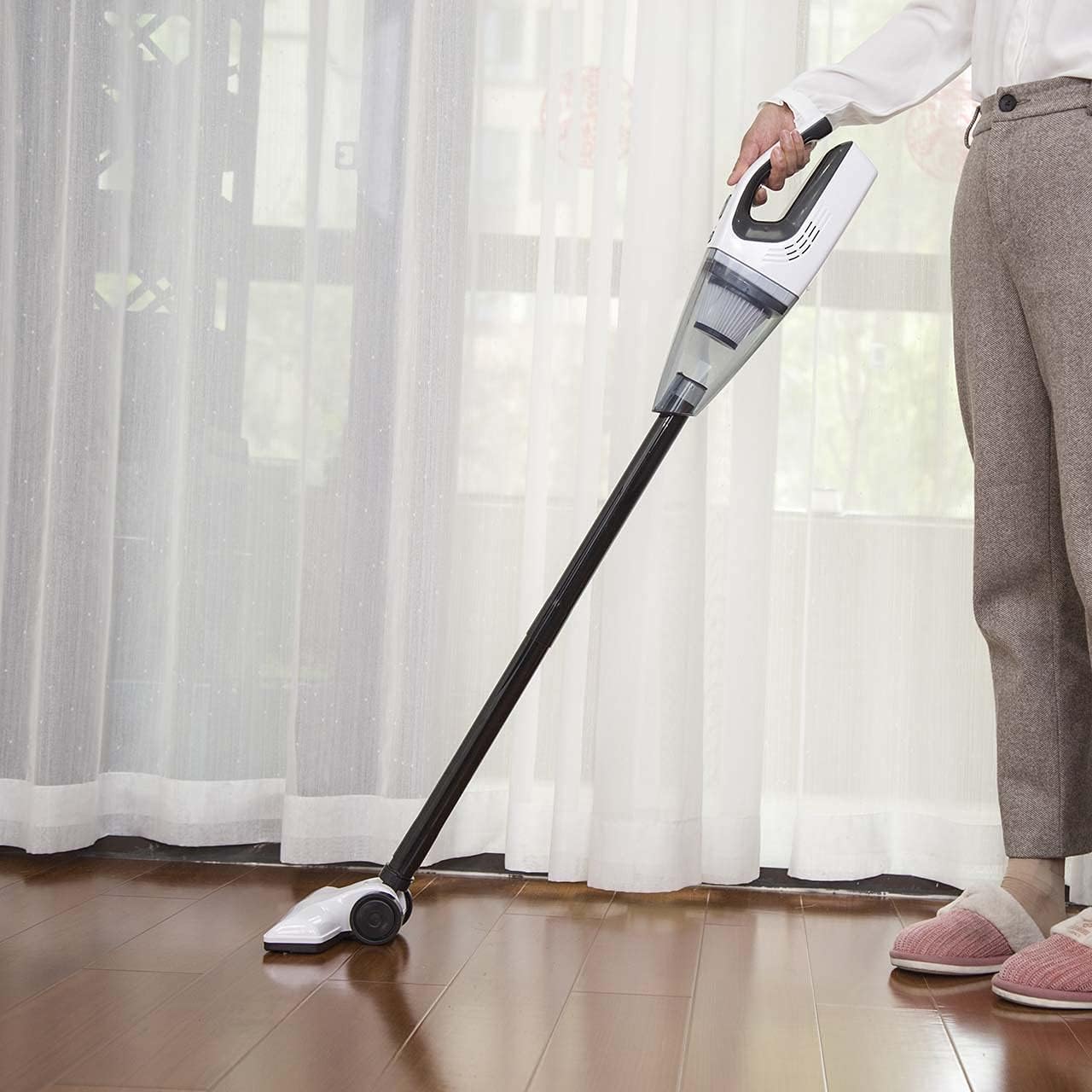 Cordless Stick Vacuum Cleaner Lightweight Handheld with Floor Brush, 5x2200mah Batteries 100W Motor Y616692