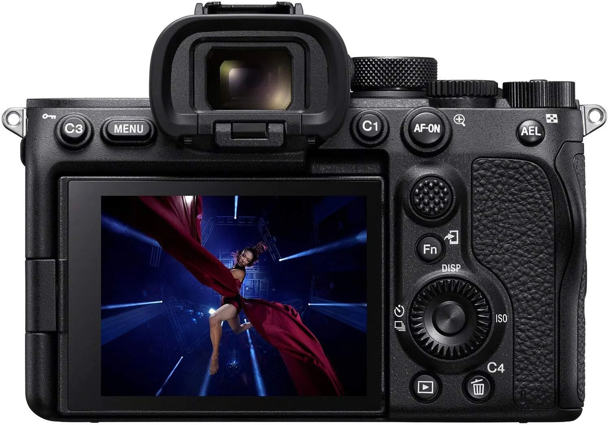 Mirrorless Full Frame Camera Bundle R8067