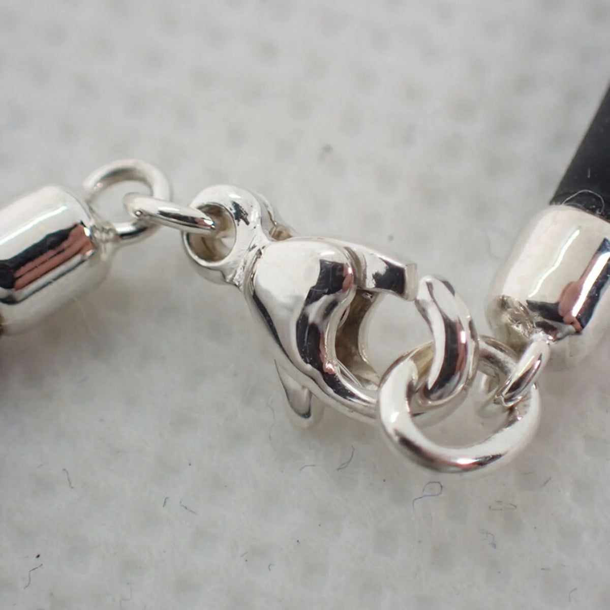 925 Rubber Atlas Bar Pendant B617