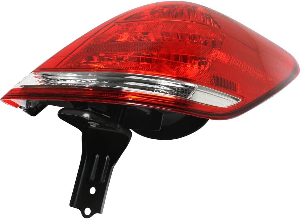 2005 2007 Toyota Avalon Tail Light Pair with Bulbs U386
