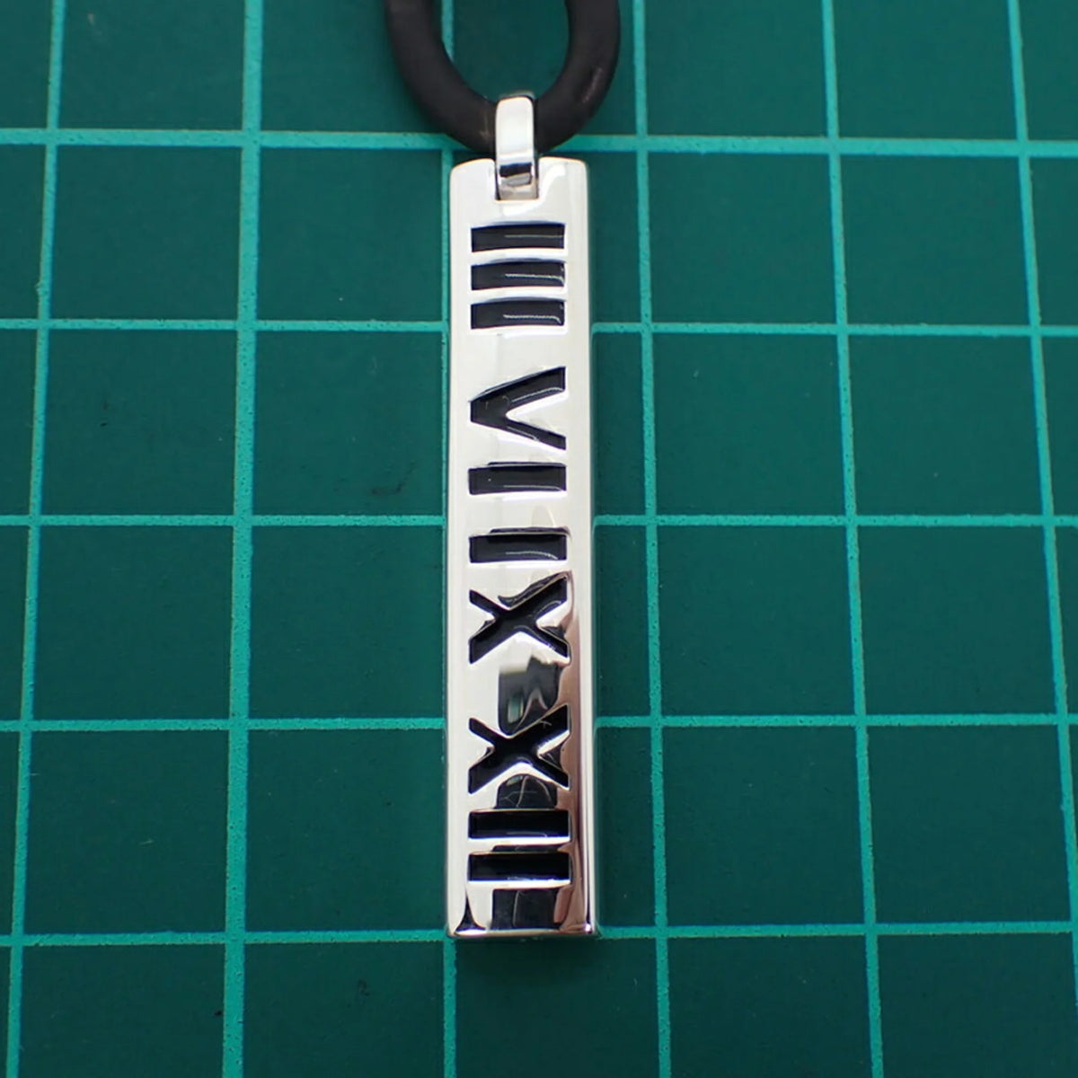 925 Rubber Atlas Bar Pendant B617