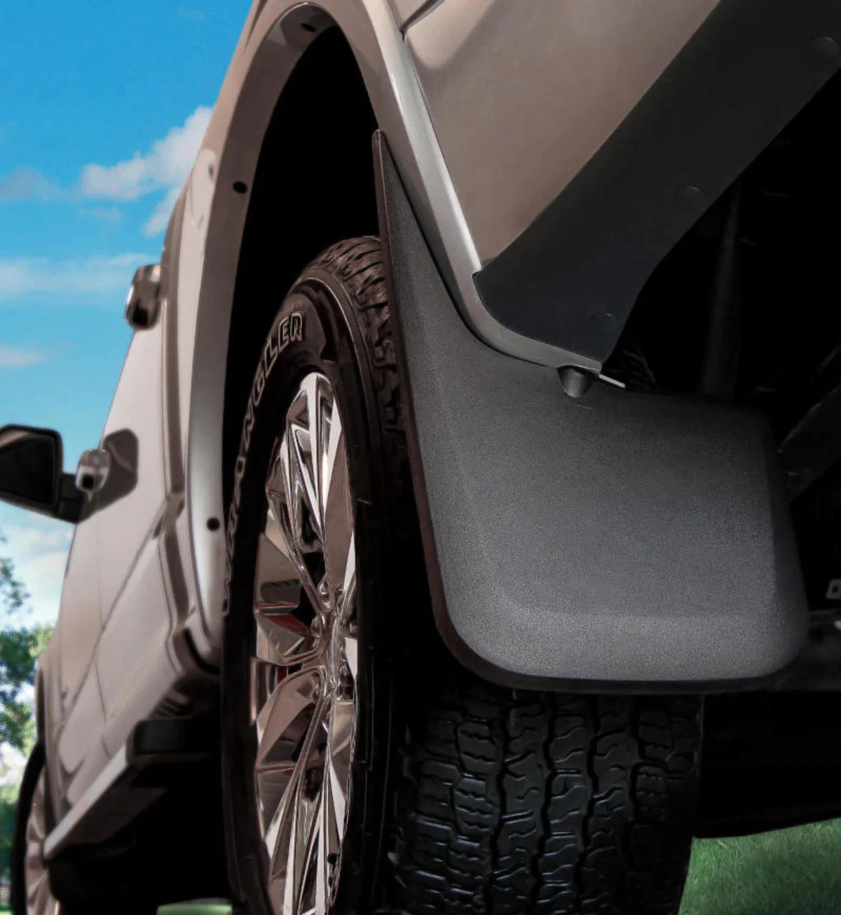 Black Front and Rear Mud Guards O9607