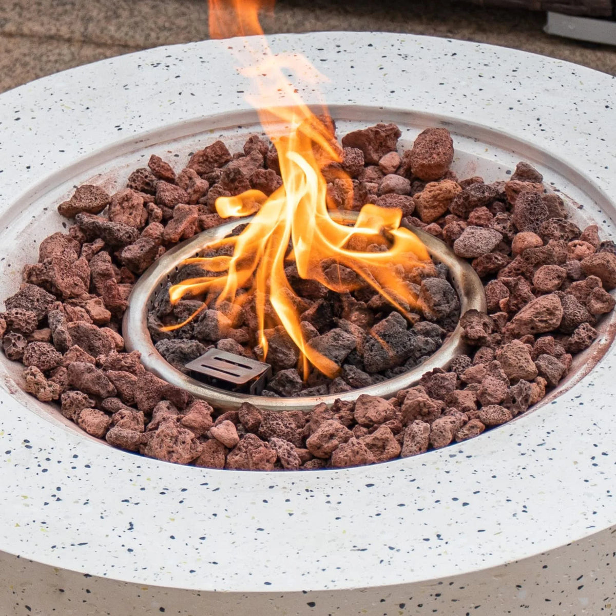 40,000 BTU Outdoor 28-inch Round Propane Fire Pit Table Set B502