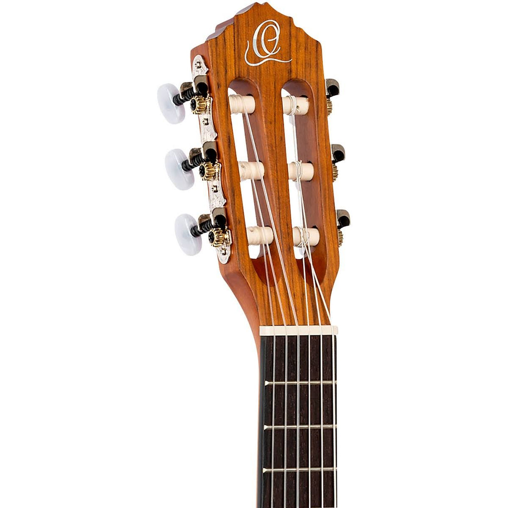 1/4 Size Classical Guitar D823089