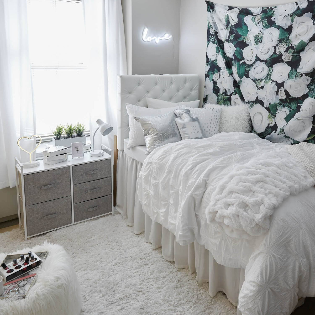 Twin/Twin XL Powered Tufted Headboard White T75989
