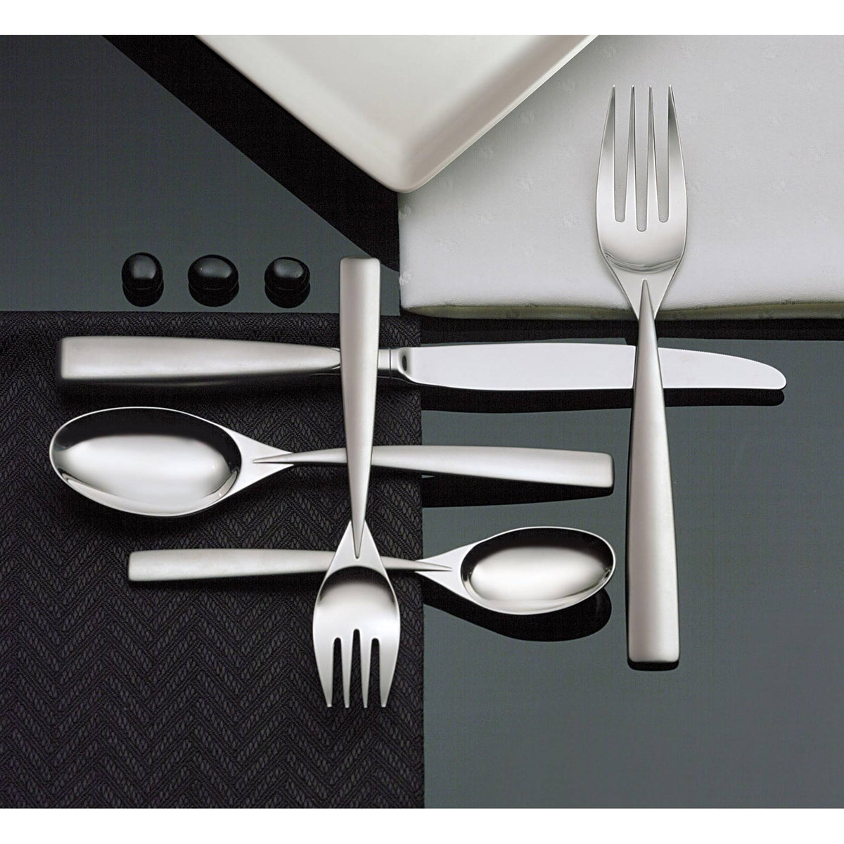 18/10 Stainless Steel Dinner Knives Set of 12 E444089