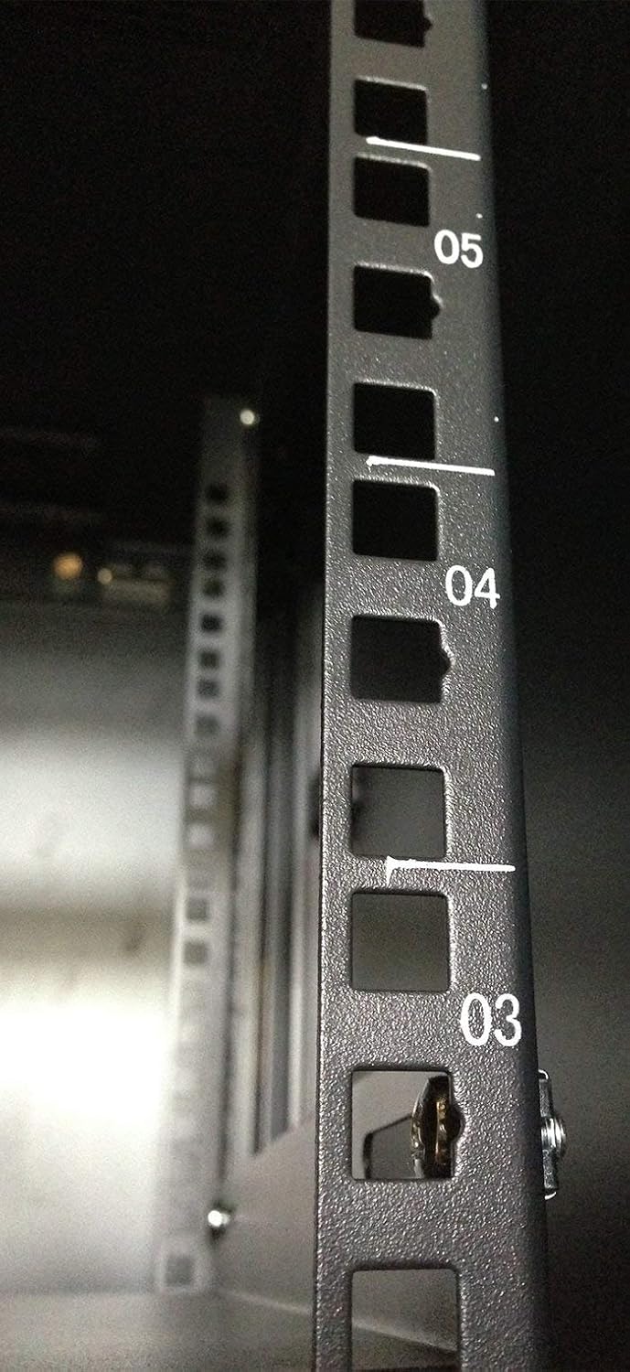 18U Wall Mount Server Rack 19 Inch Locking Network Cabinet O147